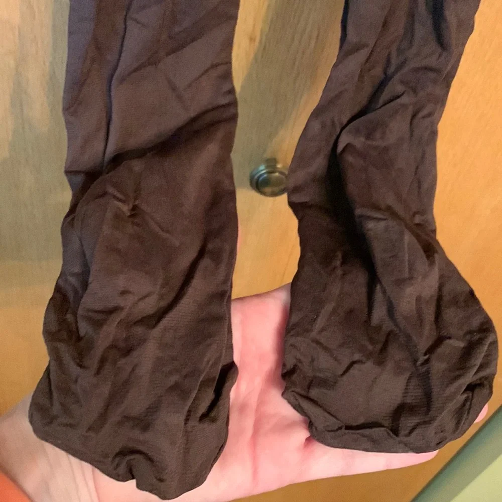 Brown opaque tights hosiery pantyhose nylon barely worn great condition medium